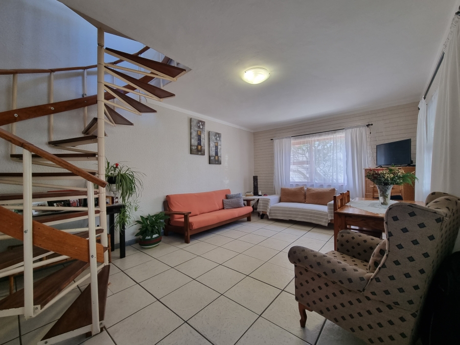 2 Bedroom Property for Sale in Plumstead Western Cape